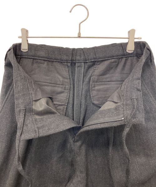 UNIVERSAL PRODUCTS.（ユニバーサルプロダクツ）UNIVERSAL PRODUCTS. (ユニバーサルプロダクツ) アルパカ混イージータックパンツ グレー サイズ:SIZE 2の古着・服飾アイテム