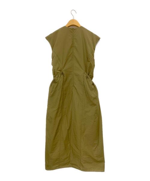 ADORE（アドーア）ADORE (アドーア) ナイロンコットンタフタワンピース カーキ サイズ:38の古着・服飾アイテム