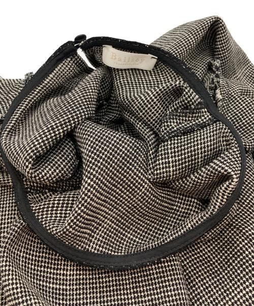 BALLSEY（ボールジィ）BALLSEY (ボールジィ) カラミ フリルスリーブブラウス ブラック サイズ:36の古着・服飾アイテム