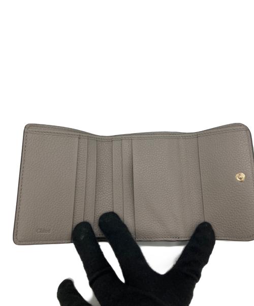 Chloe（クロエ）Chloe (クロエ) アルファベット ミニ コンパクトウォレット ブラウンの古着・服飾アイテム