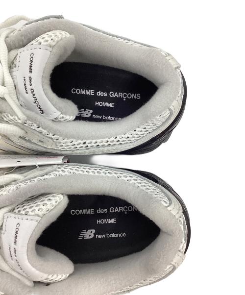 NEW BALANCE（ニューバランス）NEW BALANCE (ニューバランス) COMME des GARCONS HOMME (コムデギャルソン オム) スニーカー ホワイト×ブラック サイズ:26の古着・服飾アイテム