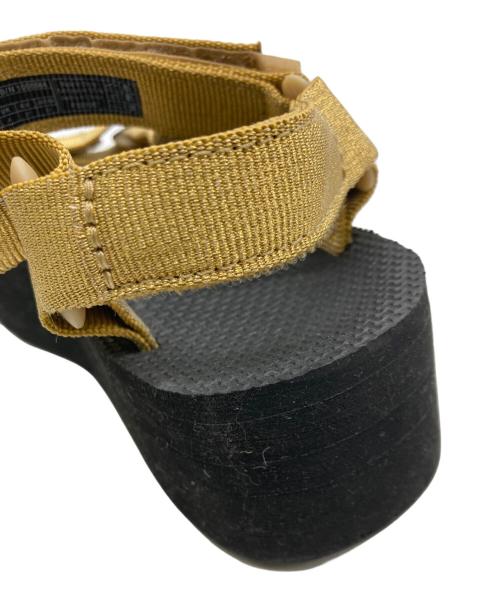 TEVA（テバ）TEVA (テバ) FLATFORM UNIVERSAL ゴールド サイズ:23cmの古着・服飾アイテム