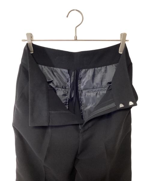 uncrave（アンクレイヴ）uncrave (アンクレイヴ) ウォッシャブル ダブルクロス テーパードパンツ ブラック サイズ:3 未使用品の古着・服飾アイテム