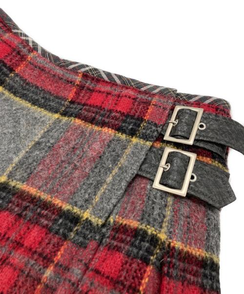 Vivienne Westwood RED LABEL（ヴィヴィアンウエストウッドレッドレーベル）Vivienne Westwood RED LABEL (ヴィヴィアンウエストウッドレッドレーベル) ベルテッドウールラップチェックスカート レッド サイズ:1の古着・服飾アイテム