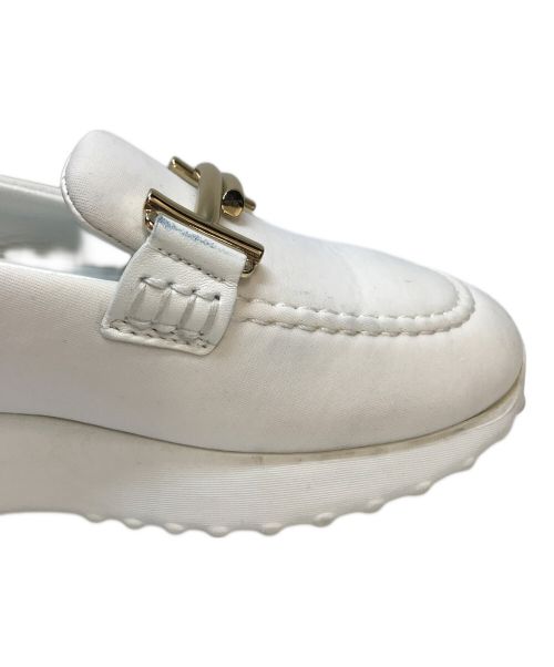TOD'S（トッズ）TOD'S (トッズ) Alber Elbaz (アルベール エルバス) ダブルT モカシンスニーカー ホワイト サイズ:35の古着・服飾アイテム
