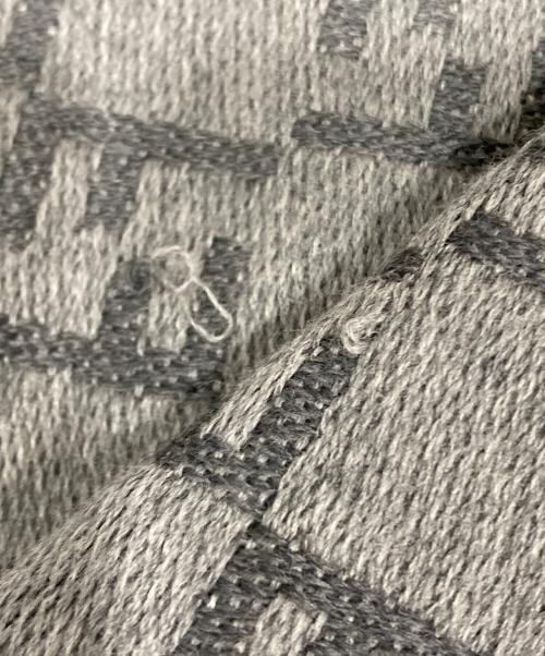 FENDI（フェンディ）FENDI (フェンディ) ズッカ柄 ウールマフラー グレーの古着・服飾アイテム