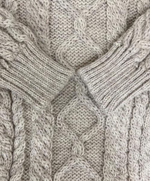 GUERNSEY WOOLLENS（ガンジーウーレンズ）GUERNSEY WOOLLENS (ガンジーウーレンズ) ケーブルニット ベージュ サイズ:38の古着・服飾アイテム