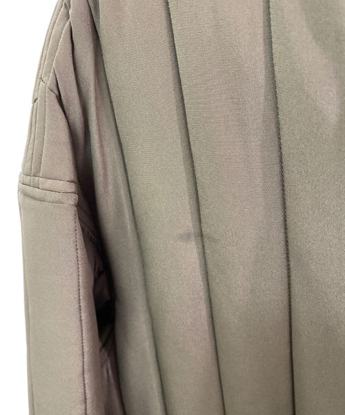 CHAOS（カオス）CHAOS (カオス) シルクキルティングコート カーキ サイズ:Freeの古着・服飾アイテム