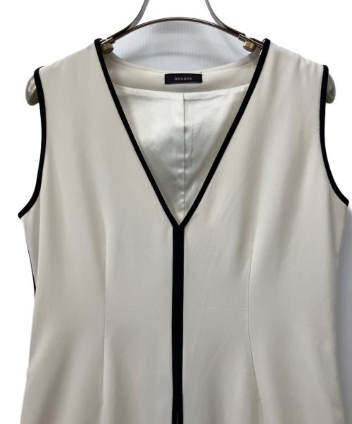 anuans（アニュアンス）anuans (アニュアンス) バイカラーパイピングデザインワンピース ホワイト サイズ:Fの古着・服飾アイテム