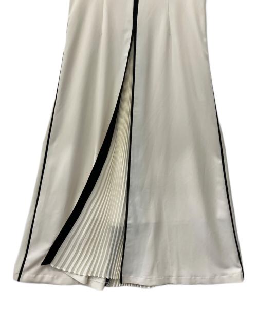 anuans（アニュアンス）anuans (アニュアンス) バイカラーパイピングデザインワンピース ホワイト サイズ:Fの古着・服飾アイテム