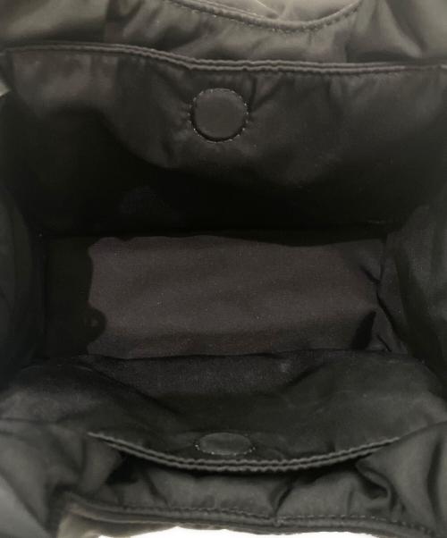 PRADA（プラダ）PRADA (プラダ) ソフト Re-Nylonパデッド ミニバッグ ブラックの古着・服飾アイテム