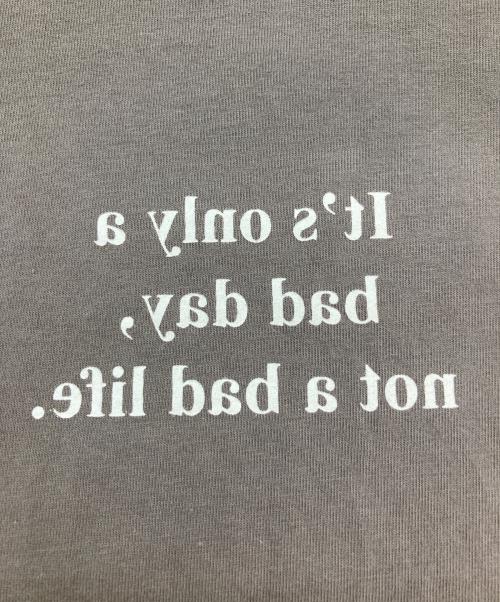 NEIGHBORHOOD（ネイバーフッド）NEIGHBORHOOD (ネイバーフッド) ITS ONLY A DAD DAY NOT A BAD LIFE TEE グレー サイズ:Mの古着・服飾アイテム