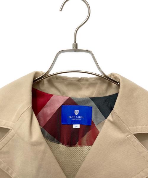 BLUE LABEL CRESTBRIDGE（ブルーレーベルクレストブリッジ）BLUE LABEL CRESTBRIDGE (ブルーレーベルクレストブリッジ) テックトレンチブルゾン 55F03-830-42 ベージュ サイズ:36の古着・服飾アイテム
