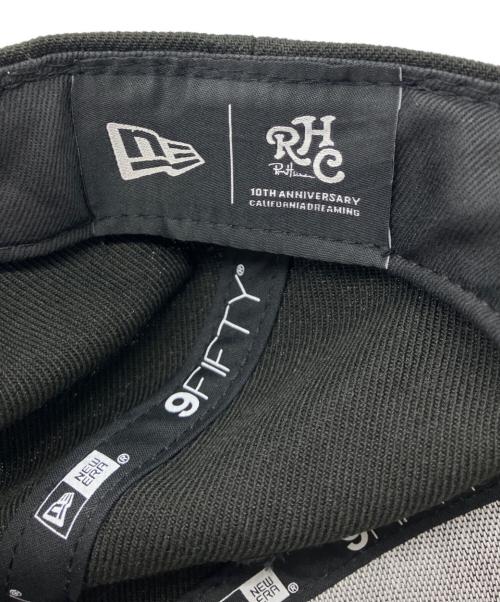 RHC Ron Herman（アールエイチシー ロンハーマン）RHC Ron Herman (アールエイチシー ロンハーマン) New Era (ニューエラ) RHC10周年記念　キャップ ブラックの古着・服飾アイテム