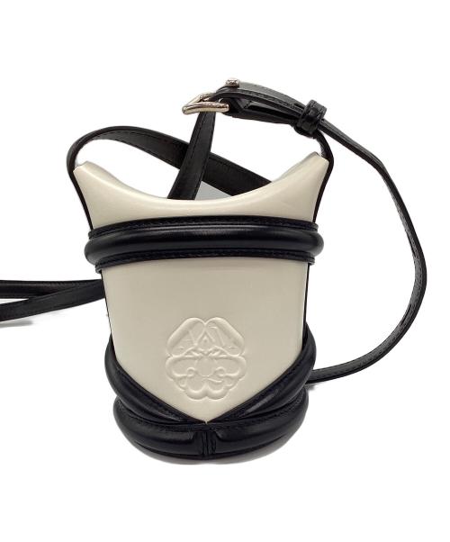 ALEXANDER McQUEEN（アレキサンダーマックイーン）ALEXANDER McQUEEN (アレキサンダーマックイーン) カーブミニ ショルダーバッグ ホワイトの古着・服飾アイテム