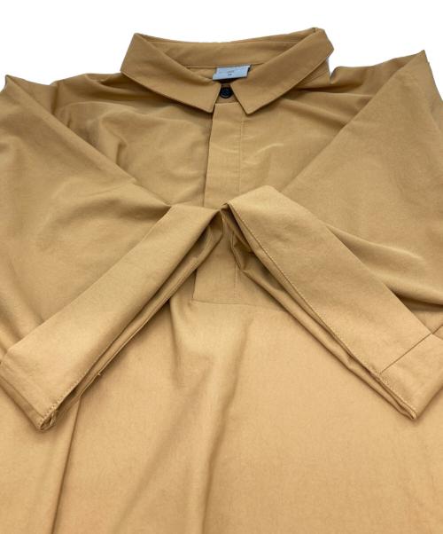 HOUDINI（フーディニ）HOUDINI (フーディニ) Cosmo Shirt ベージュ サイズ:Mの古着・服飾アイテム