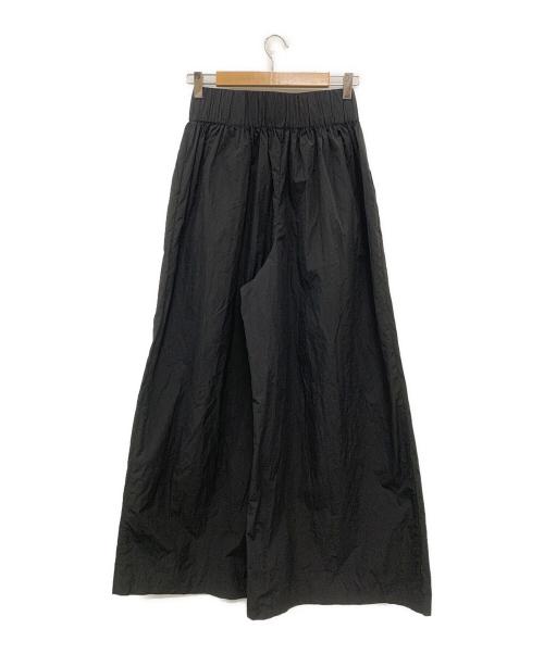 AKTE（アクテ）AKTE (アクテ) ボリュームナイロンパンツ ブラック サイズ:Fの古着・服飾アイテム