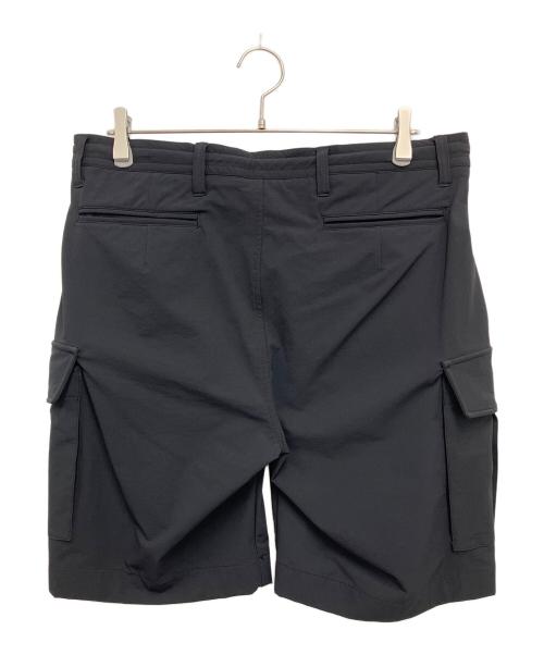 1piu1uguale3（ウノピュウノウグァーレトレ）1piu1uguale3 (ウノピュウノウグァーレトレ) CARGO SHORTS(カーゴショーツ) ブラック サイズ:VIの古着・服飾アイテム