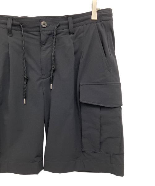 1piu1uguale3（ウノピュウノウグァーレトレ）1piu1uguale3 (ウノピュウノウグァーレトレ) CARGO SHORTS(カーゴショーツ) ブラック サイズ:VIの古着・服飾アイテム
