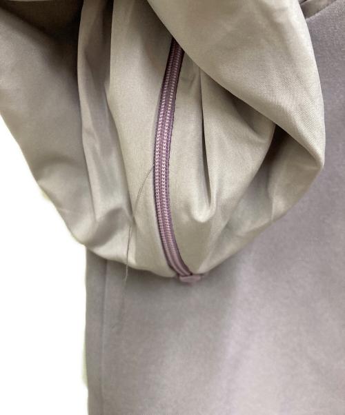 J1U by LA BELLE ETUDE（ジユウバイラベルエチュード）J1U by LA BELLE ETUDE (ジユウバイラベルエチュード) 袖スリット異素材テーラードジャケット パープル サイズ:freeの古着・服飾アイテム