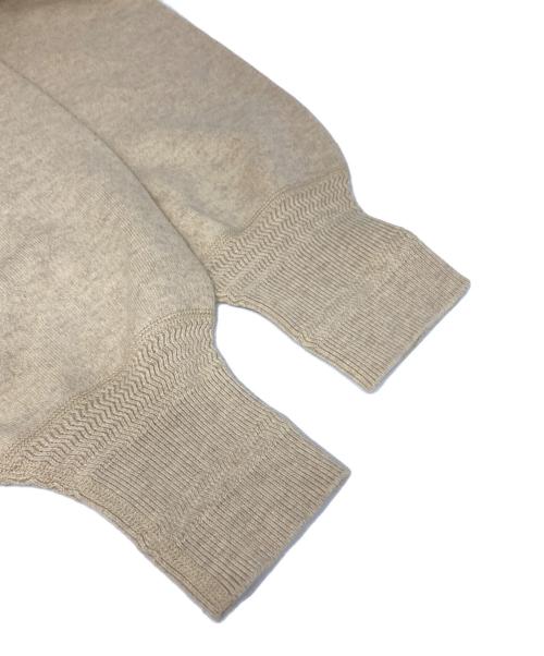 HYKE（ハイク）HYKE (ハイク) クルーネックニット ベージュ サイズ:1の古着・服飾アイテム