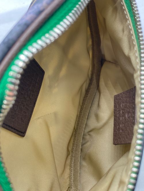 GUCCI（グッチ）GUCCI (グッチ) THE NORTH FACE (ザ ノース フェイス) ベルトバッグ サイズ:-の古着・服飾アイテム