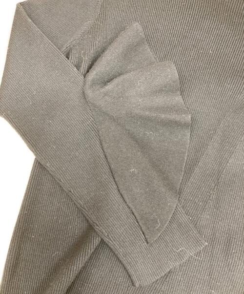 ANAYI（アナイ）ANAYI (アナイ) ラッフルスリーブリブニット 102328-16-620 ブラック サイズ:38の古着・服飾アイテム