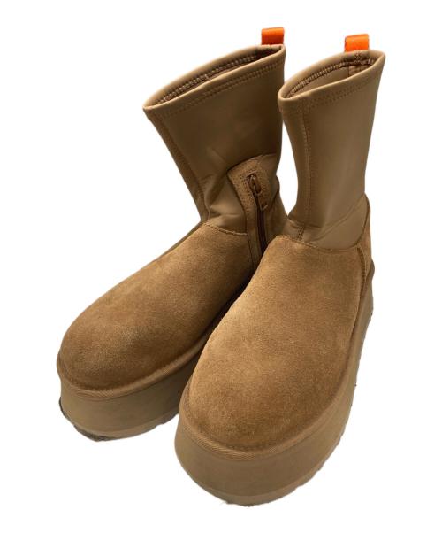 UGG（アグ）UGG (アグ) クラシックディッパーサイドジップブーツ ベージュ サイズ:25の古着・服飾アイテム