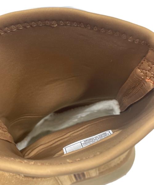UGG（アグ）UGG (アグ) クラシックディッパーサイドジップブーツ ベージュ サイズ:25の古着・服飾アイテム