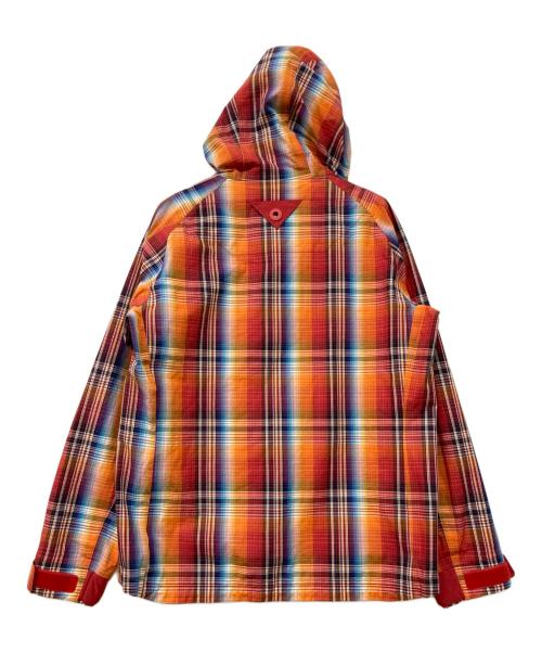 WHITE MOUNTAINEERING（ホワイトマウンテ二アニング）WHITE MOUNTAINEERING (ホワイトマウンテ二アニング) マウンテンパーカー レッドの古着・服飾アイテム