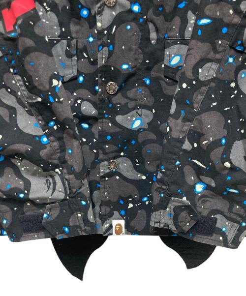 A BATHING APE（ア ベイシング エイプ）A BATHING APE (ア ベイシング エイプ) SPACE CAMO SHARK M-65 ブラック サイズ:Sの古着・服飾アイテム