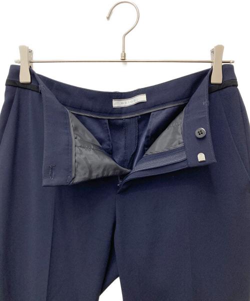 BEIGE（ベイジ）BEIGE (ベイジ) CINDY / テーパードパンツ PRCWKA0101 ネイビー サイズ:4の古着・服飾アイテム
