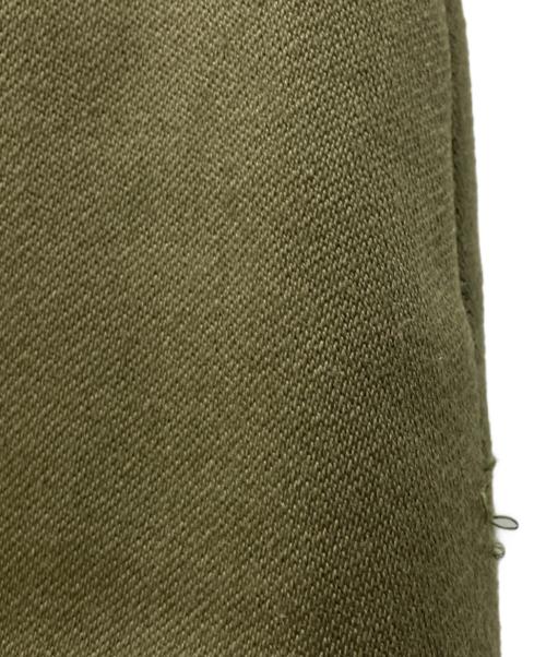 MURRAL（ミューラル）MURRAL (ミューラル) アシンメトリープリーツスカート カーキ サイズ:38の古着・服飾アイテム