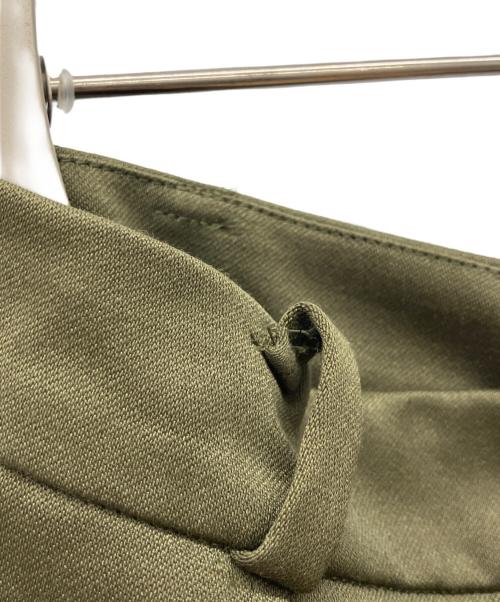 MURRAL（ミューラル）MURRAL (ミューラル) アシンメトリープリーツスカート カーキ サイズ:38の古着・服飾アイテム