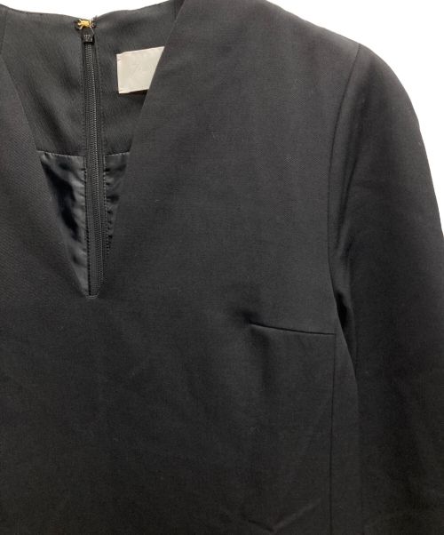 Mame Kurogouchi（マメクロゴウチ）mame kurogouchi (マメクロゴウチ) Wool V-Neck Dress / ウールブイネックドレス ブラック サイズ:2の古着・服飾アイテム