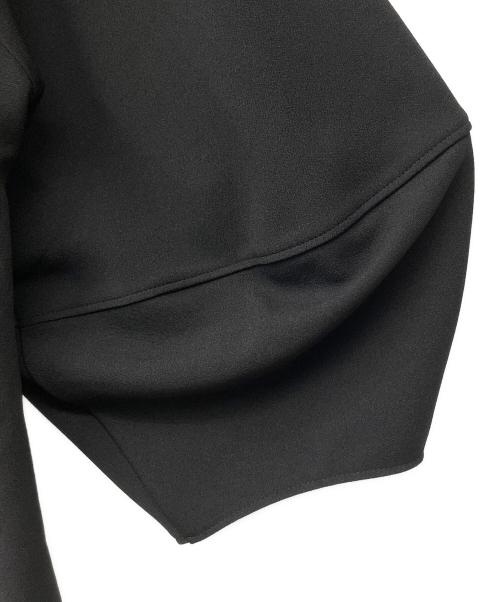 UNFILO（アンフィーロ）UNFILO (アンフィーロ) BEAUTY MOVE 2WAYブラウス ブラック サイズ:Mの古着・服飾アイテム