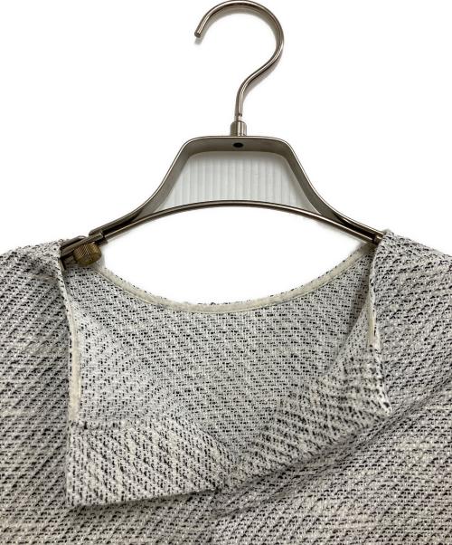 UNTITLED（アンタイトル）UNTITLED (アンタイトル) ツイードフリンジトップス ホワイト サイズ:XS 未使用品の古着・服飾アイテム