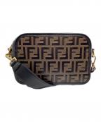 FENDIフェンディ）の古着「キャムショルダーバッグ」｜ブラック