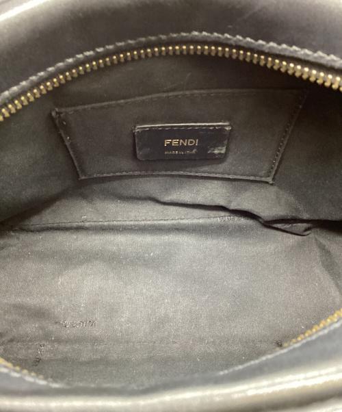 FENDI（フェンディ）FENDI (フェンディ) キャムショルダーバッグ ブラックの古着・服飾アイテム
