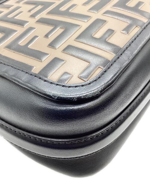 FENDI（フェンディ）FENDI (フェンディ) キャムショルダーバッグ ブラックの古着・服飾アイテム