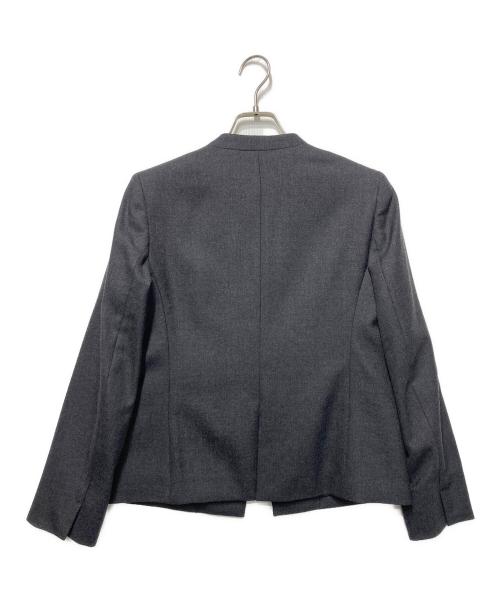 23区（ニジュウサンク）23区 (ニジュウサンク) ウールサキソニーツイルノーカラージャケット チャコールグレー サイズ:38の古着・服飾アイテム