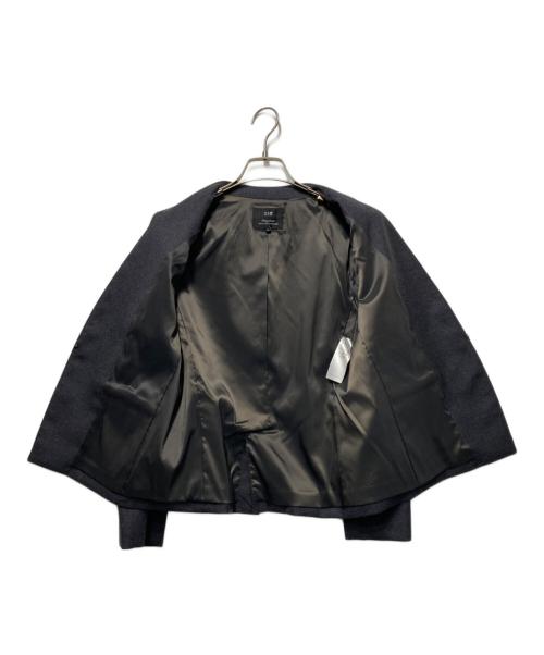 23区（ニジュウサンク）23区 (ニジュウサンク) ウールサキソニーツイルノーカラージャケット チャコールグレー サイズ:38の古着・服飾アイテム