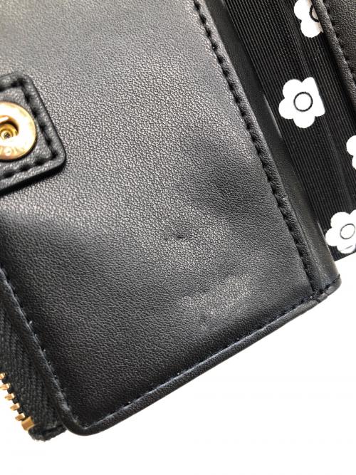 MARY QUANT（マリークヮント）MARY QUANT (マリークヮント) マルチキーケース　プチメタルデイジーキルトの古着・服飾アイテム