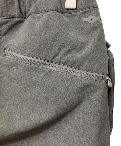 alk phenix（アルクフェニックス）alk phenix (アルクフェニックス) DOU PANTS TECH-URAKE グレー サイズ:M　　の古着・服飾アイテム