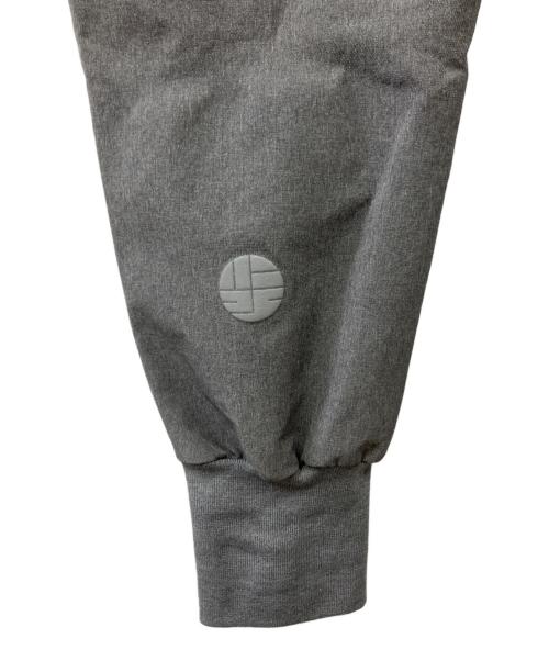 alk phenix（アルクフェニックス）alk phenix (アルクフェニックス) DOU PANTS TECH-URAKE グレー サイズ:M　　の古着・服飾アイテム