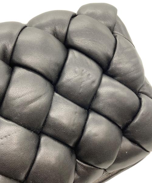 JW PEI（ジェイダブリューペイ）JW PEI (ジェイダブリューペイ) Maze ショルダーバッグ ブラックの古着・服飾アイテム