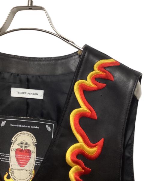 TENDER PERSON（テンダ―パーソン）TENDER PERSON (テンダ―パーソン) LEATHER VEST ブラック サイズ:00の古着・服飾アイテム