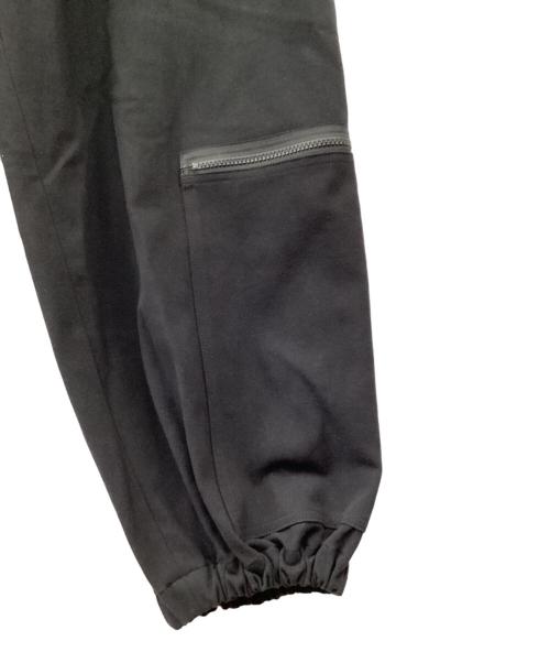 Y's（ワイズ）Y's (ワイズ) コットンサテンマルチポケットパンツ ブラック サイズ:3の古着・服飾アイテム