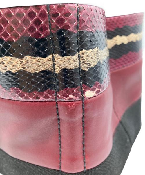 PRADA（プラダ）PRADA (プラダ) 2WAYショルダーバッグ ブラック×ワインレッドの古着・服飾アイテム