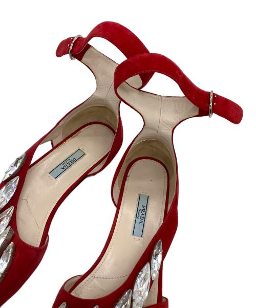 PRADA（プラダ）PRADA (プラダ) ビジューアンクルストラップサンダル レッド サイズ:38の古着・服飾アイテム